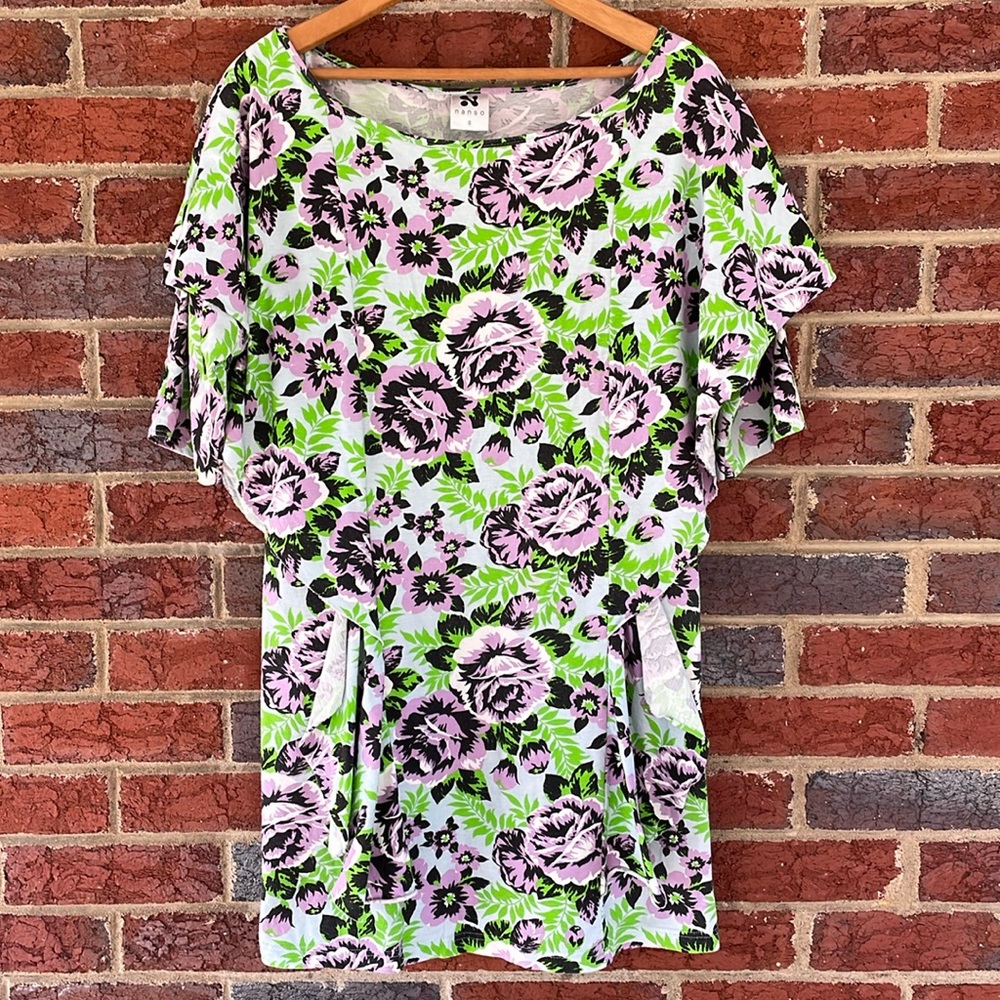 Nanso (Finland) brand floral tunic shirt with wings and short sleeves
